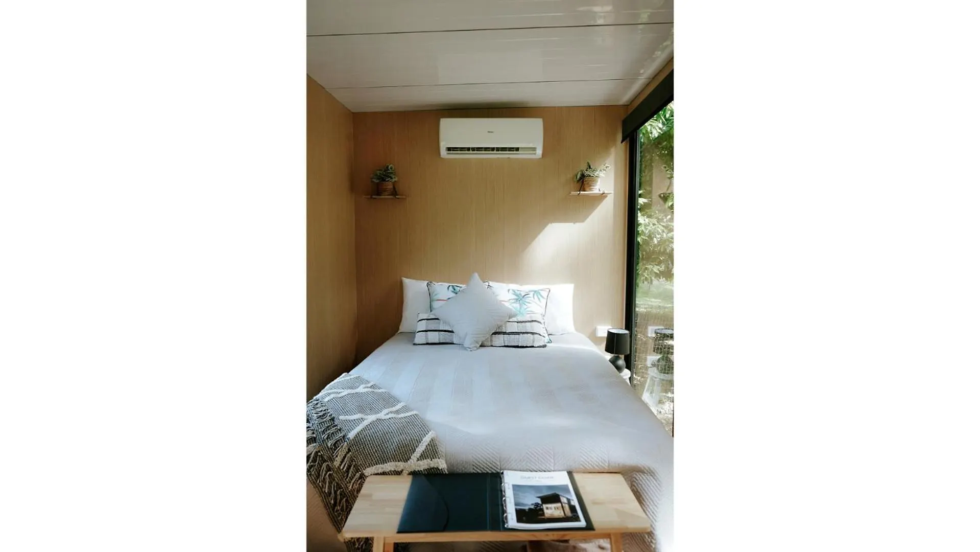 Cockatoo Cabin By Tiny Away Palmwoods Holiday home