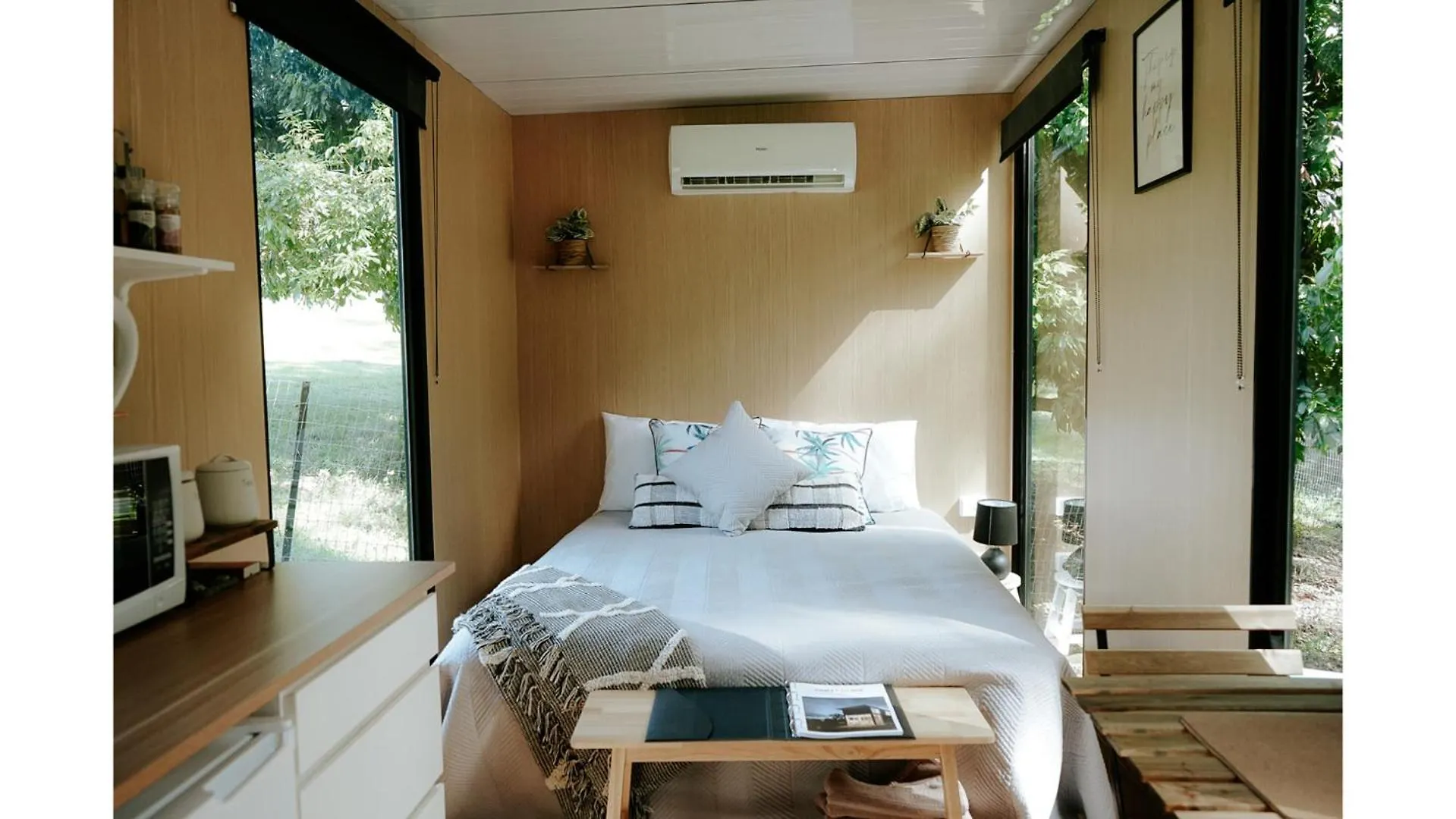 Cockatoo Cabin By Tiny Away Palmwoods Holiday home